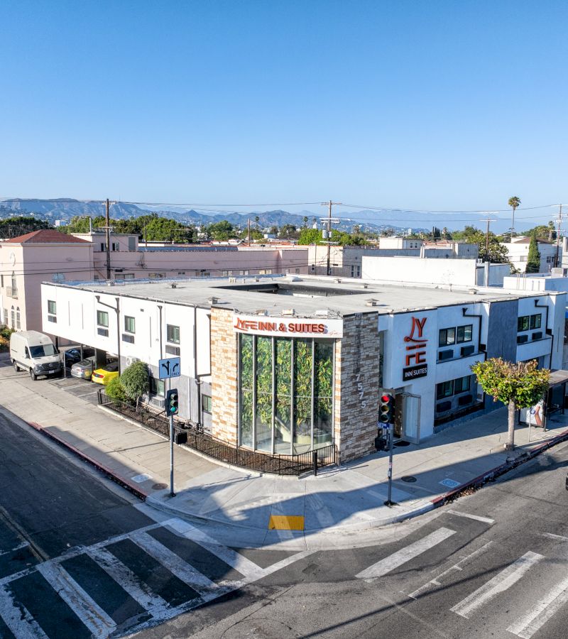 LYFE INN & SUITES by AGA - Beverly Hills — photo 46 of 60